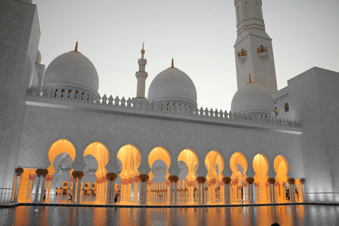 Top 10 Arabian Perfumes: Luxury Fragrances to Discover in 2026